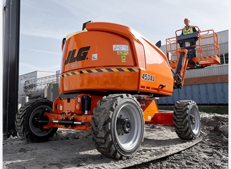 01_JLG-450AJ_Diesel_Knuckle_Boom.jpeg